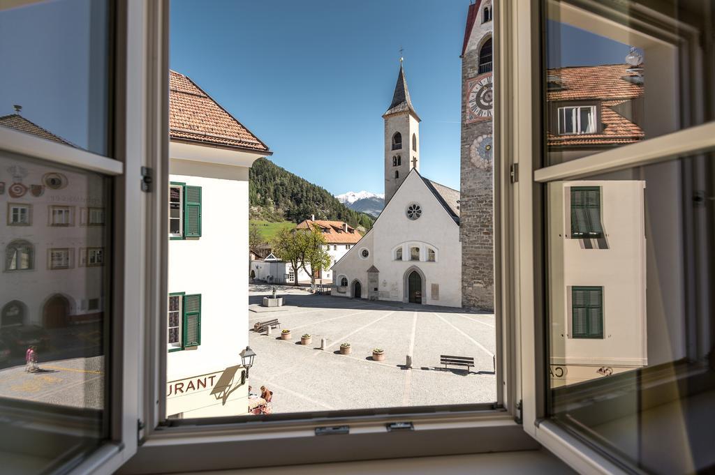 Gasthof Traube San Lorenzo di Sebato Exterior photo