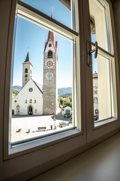 Gasthof Traube San Lorenzo di Sebato Exterior photo