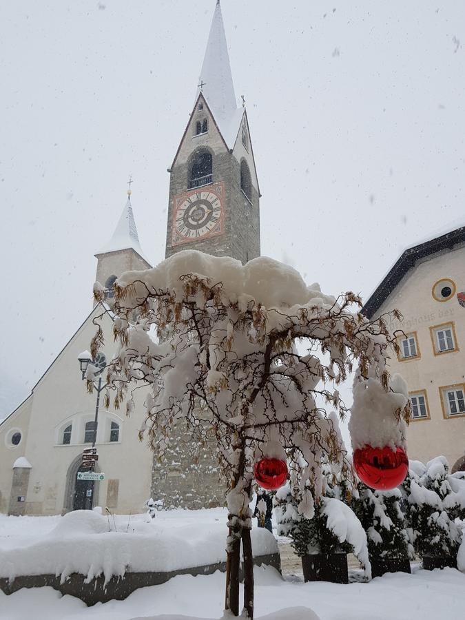 Gasthof Traube San Lorenzo di Sebato Exterior photo
